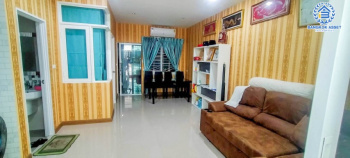 *****ทาวน์เฮ้าส์มือสอง ม.โกลเด้นทาวน์ รามอินทรา-วงแหวน เนื้อที่กว้าง 19 ตร.ว. ฟังก์ชั่นจัดเต็ม 4 ห้องนอน 3 ห้องน้ำ 2 ที่จอดรถ สภาพบ้านใหม่เอี่ยม ต่อเติมพร้อมเข้าอยู่ได้เลย บนทำศักยภาพ เชื่อมต่อถนนคู้บอน, ถนนกาญจนาภิเษก, ถนนสุขาภิบาล5 เดินทางสะดวกใกล้รถไฟฟ้าสายอนาคตสายสีชมพู และจุดขึ้นทางด่วน "รามอินทรา-อาจณรงค์" จองเลย!